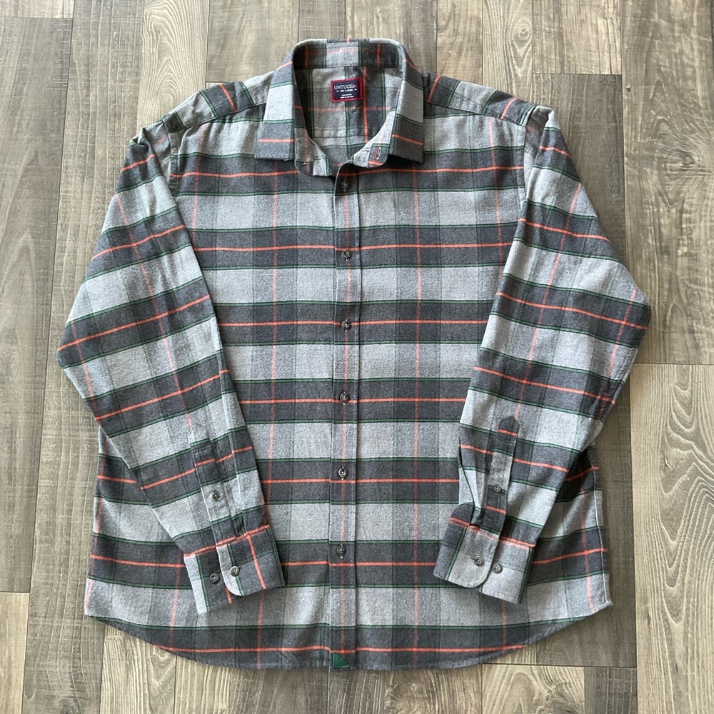 Untuckit Ribera Flannel Button Up Long Sleeve Shirt
Men’s XXL
Grey Green Red
